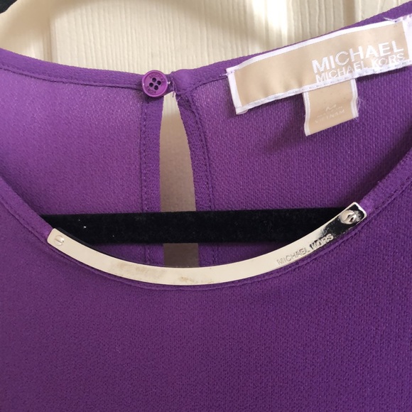 Michael Kors M Cold Shoulder with Ruffles - Picture 2 of 4